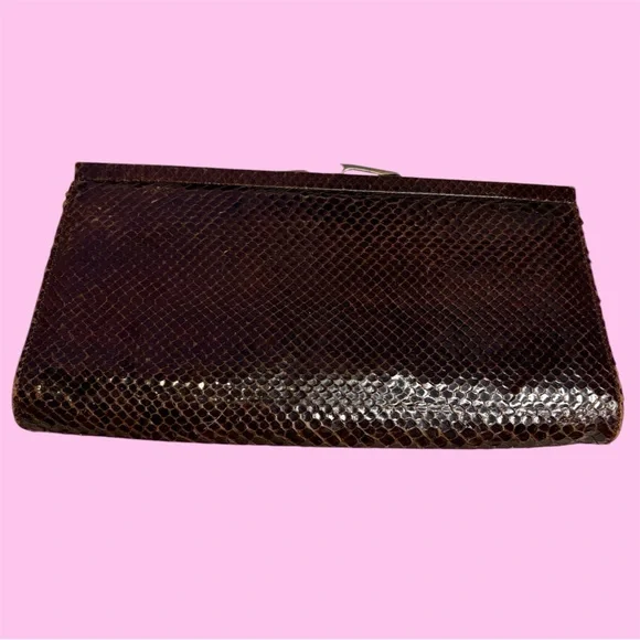 Vintage 1970’s Pierre Cardin snakeskin leather clutch purse. - Picture 5 of 5